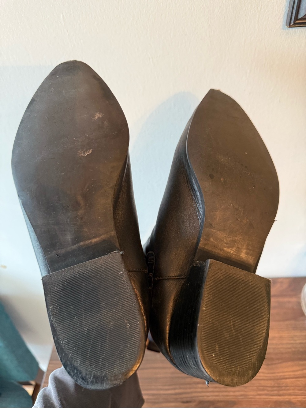 ELLOS CHELSEA Womens Black Leather Pull On Chelsea Pointed Toe Booties 10 - Picture 5 of 10